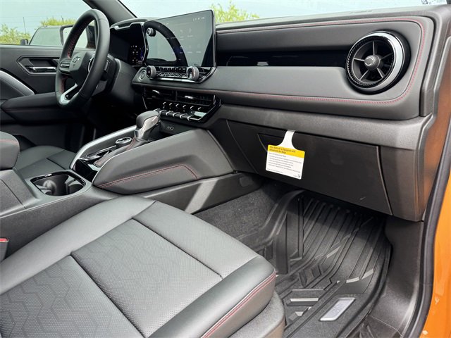 2025 Chevrolet Colorado Z71 photo 11