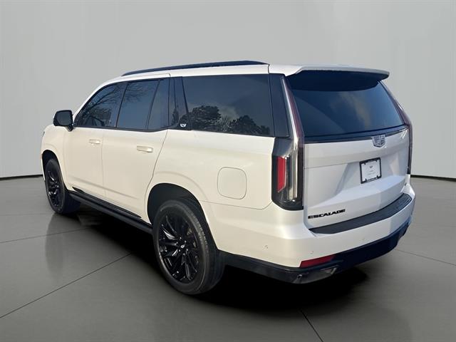 2021 Cadillac Escalade Sport photo 3