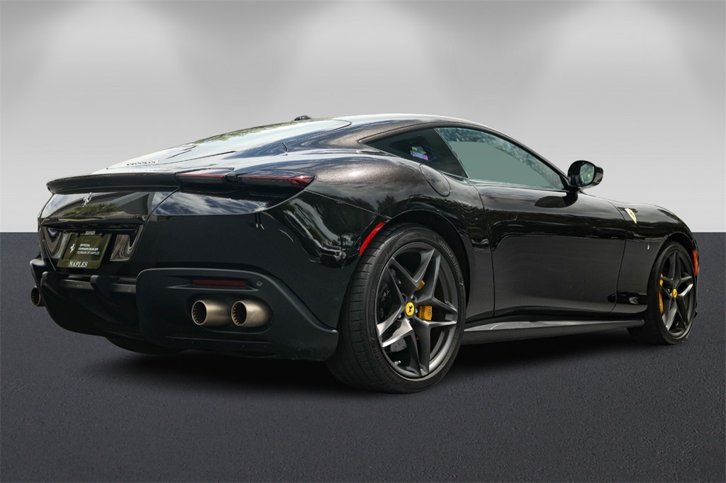 2023 Ferrari Roma Base photo 3
