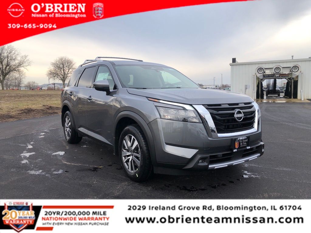 2025 Nissan Pathfinder SL's photo