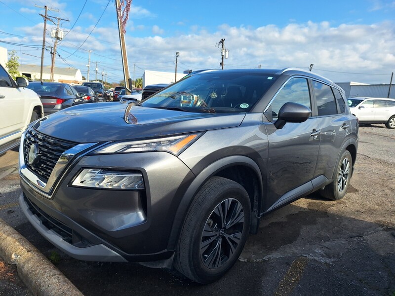 2023 Nissan Rogue SV's photo