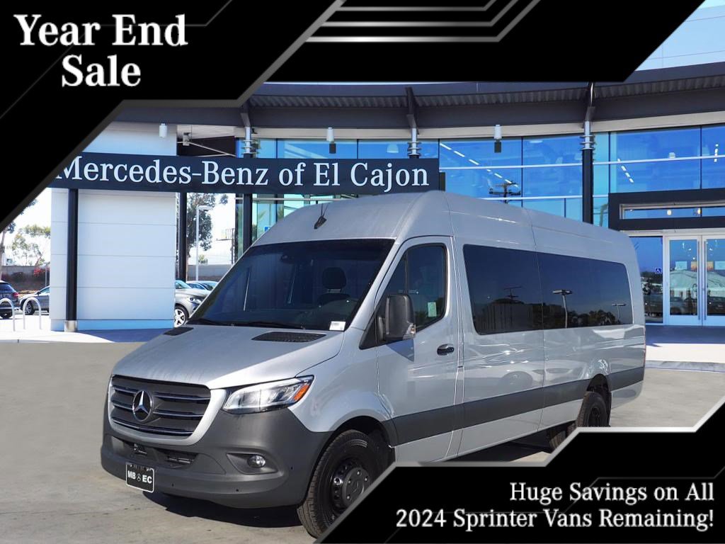 2024 Mercedes-Benz Sprinter Cargo Van Base's photo