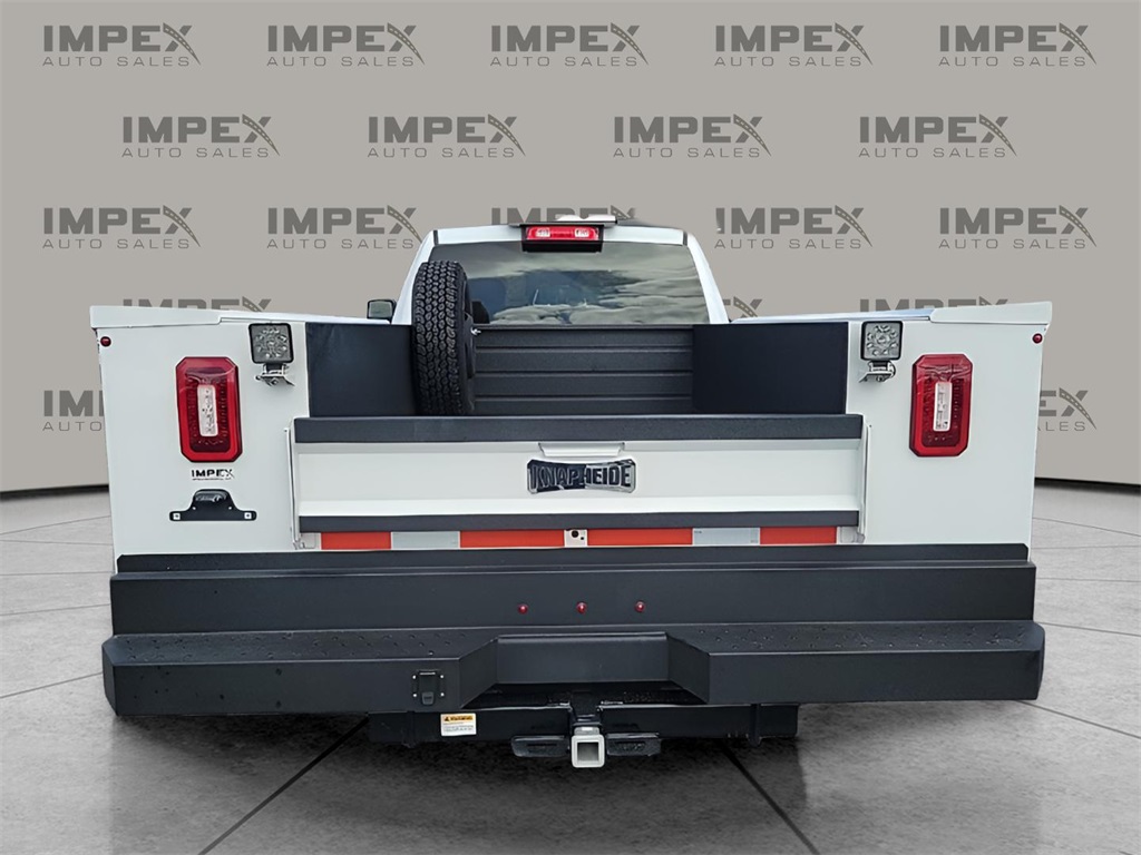 2024 Ram 3500 Tradesman photo 3