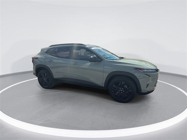2025 Chevrolet Trax ACTIV photo 2