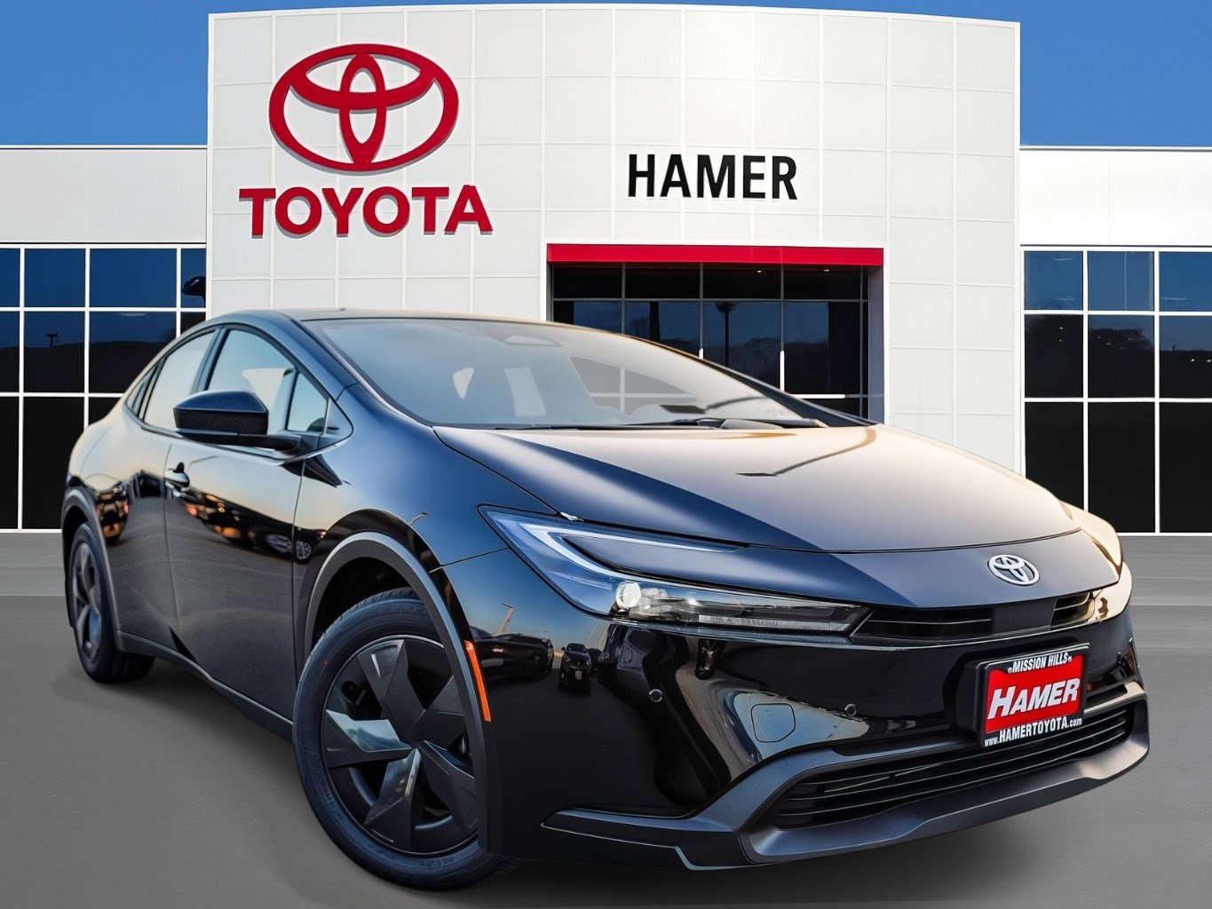 2026 Toyota Prius LE's photo