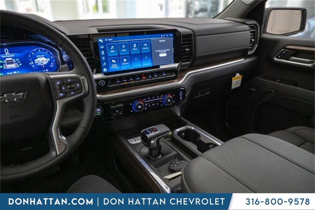 2026 Chevrolet Silverado RST photo 20