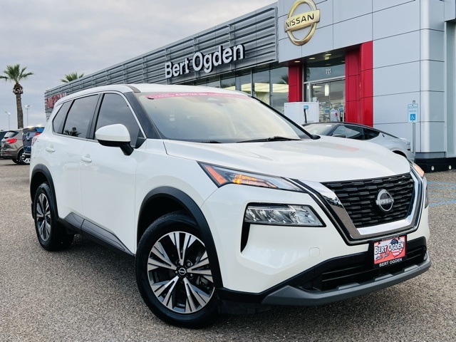 2023 Nissan Rogue SV's photo