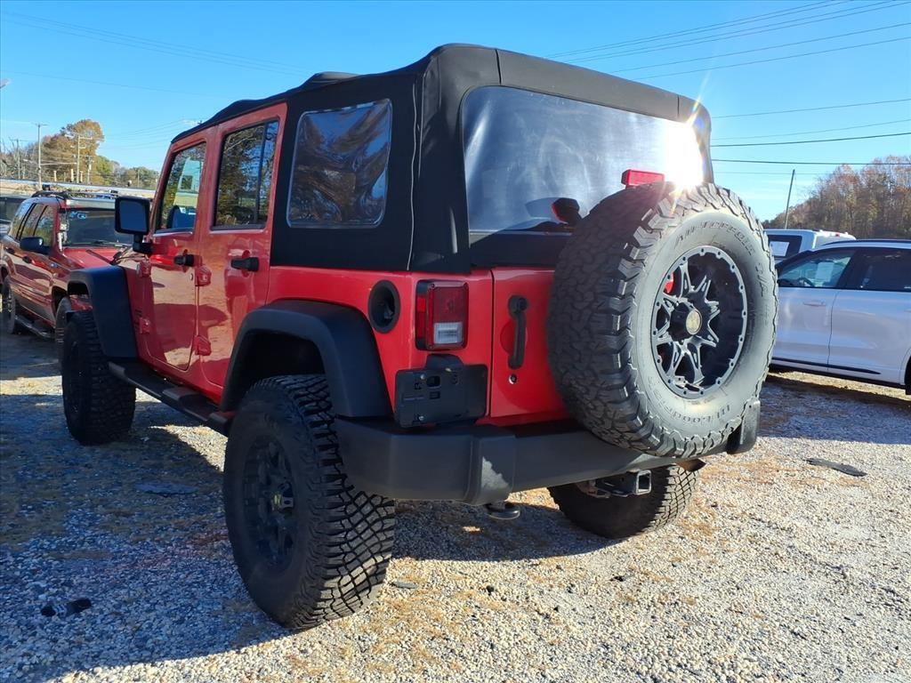 2013 Jeep Wrangler Unlimited Sport photo 2