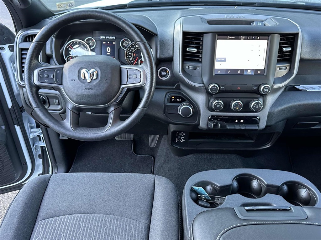 2024 Ram 2500 Tradesman photo 2