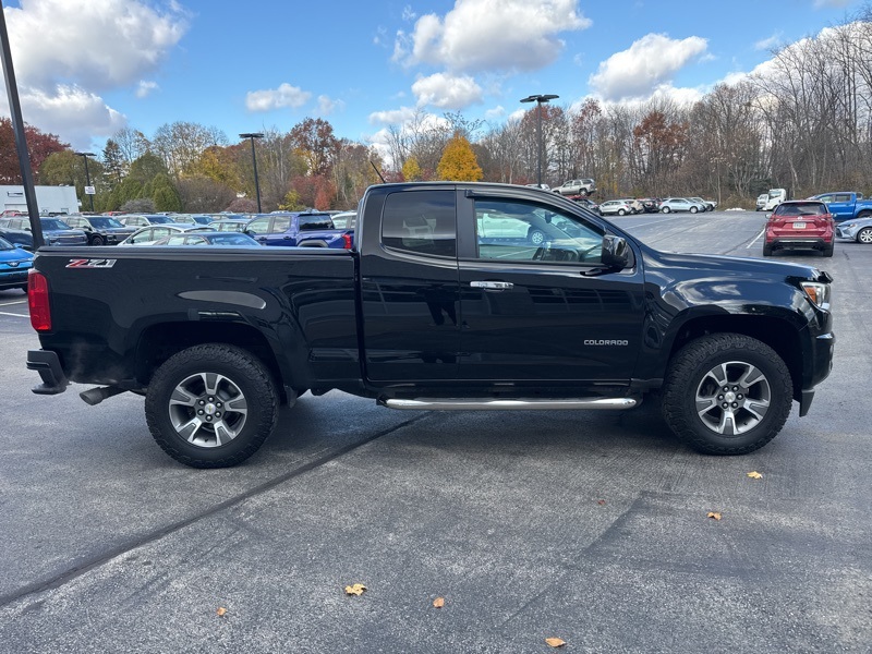 2018 Chevrolet Colorado Z71 photo 2