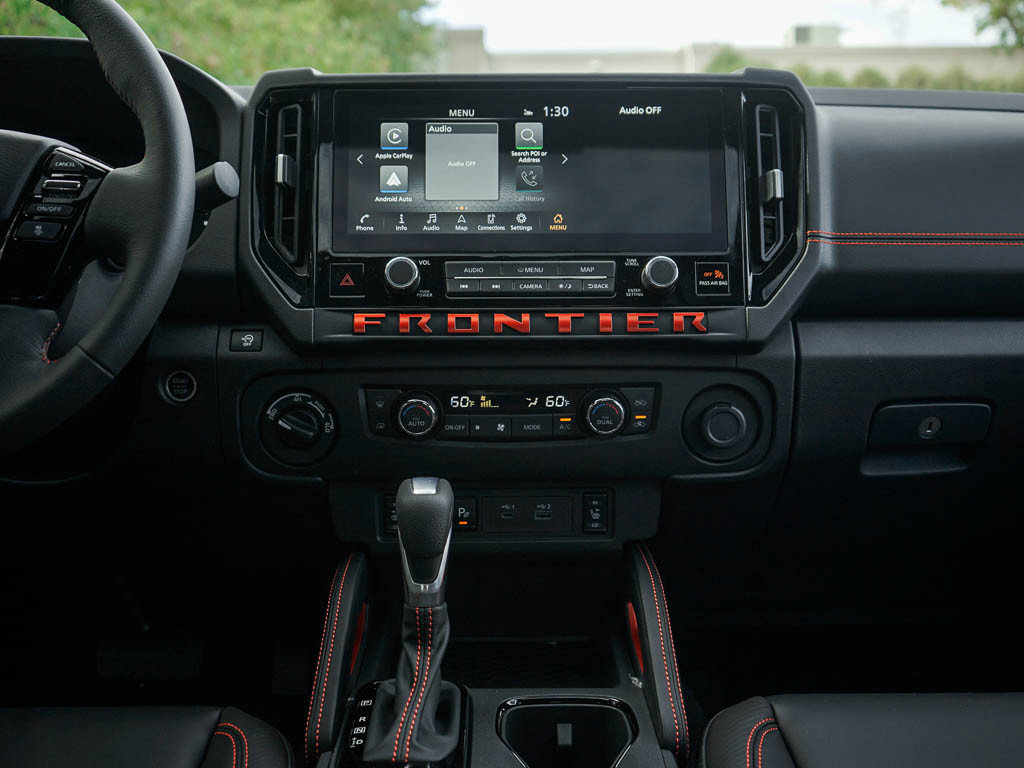 2025 Nissan Frontier PRO-4X photo 14