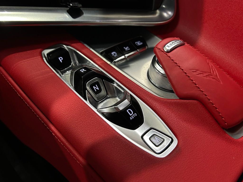 2022 Chevrolet Corvette Stingray 2LT Convertible photo 22