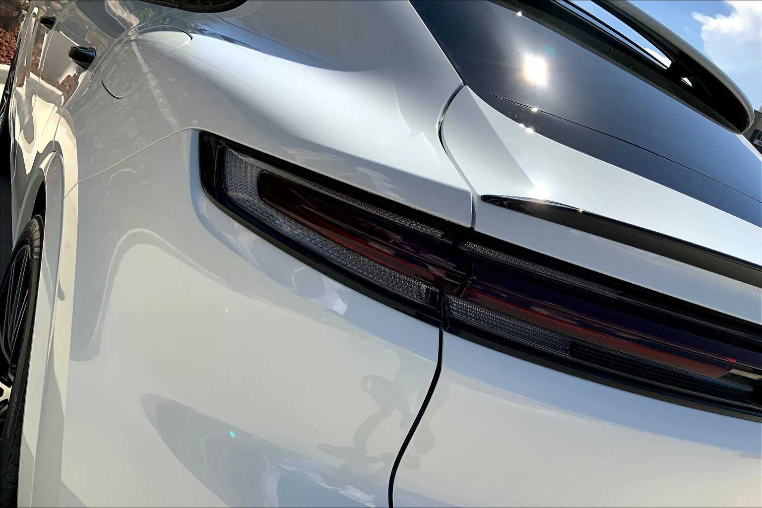 2025 Porsche Cayenne E-Hybrid Coupe photo 20