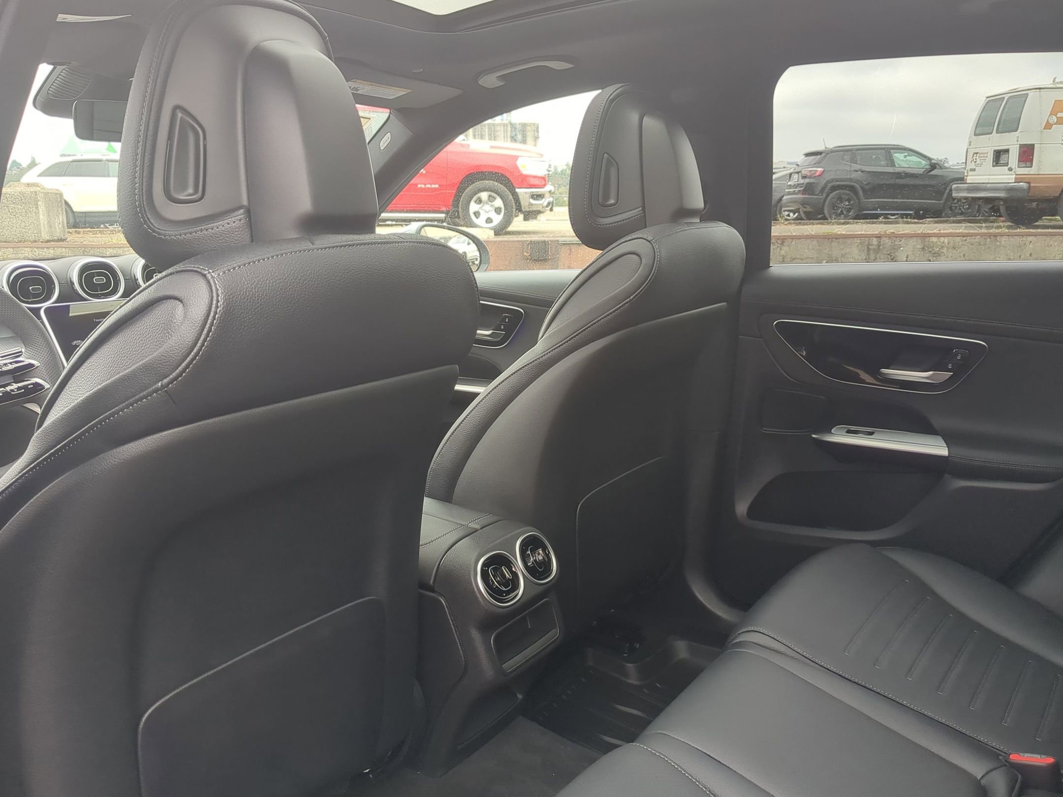 2026 Mercedes Benz GLC 350e 4MATIC photo 8