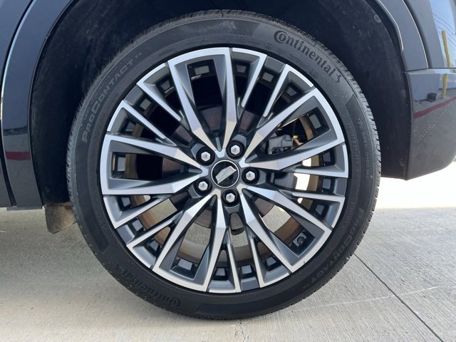 2024 Cadillac XT4 Sport photo 8