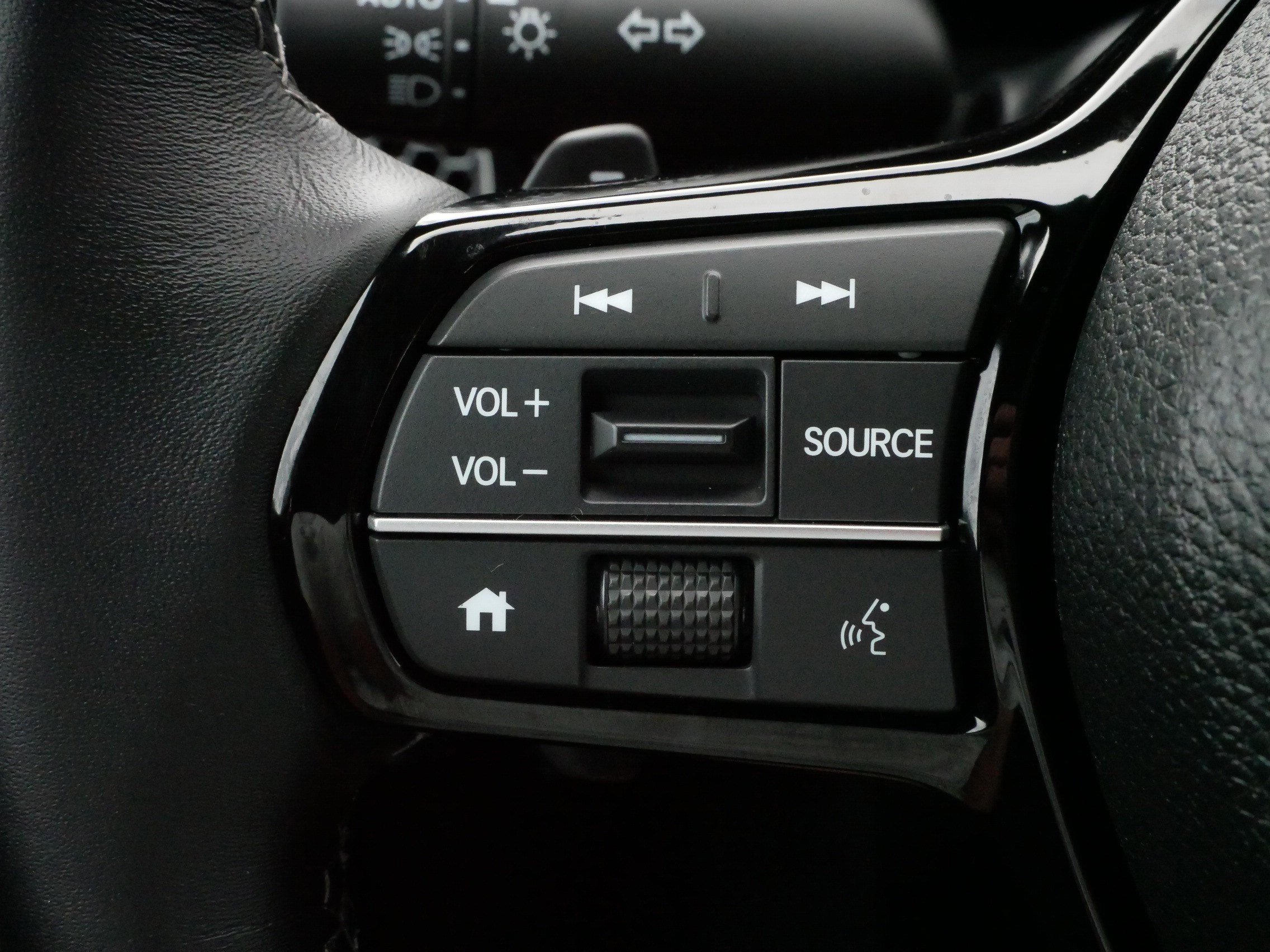2025 Honda Civic Hatchback Sport photo 22