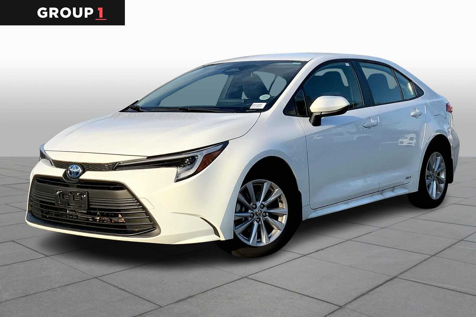 2025 Toyota Corolla LE's photo
