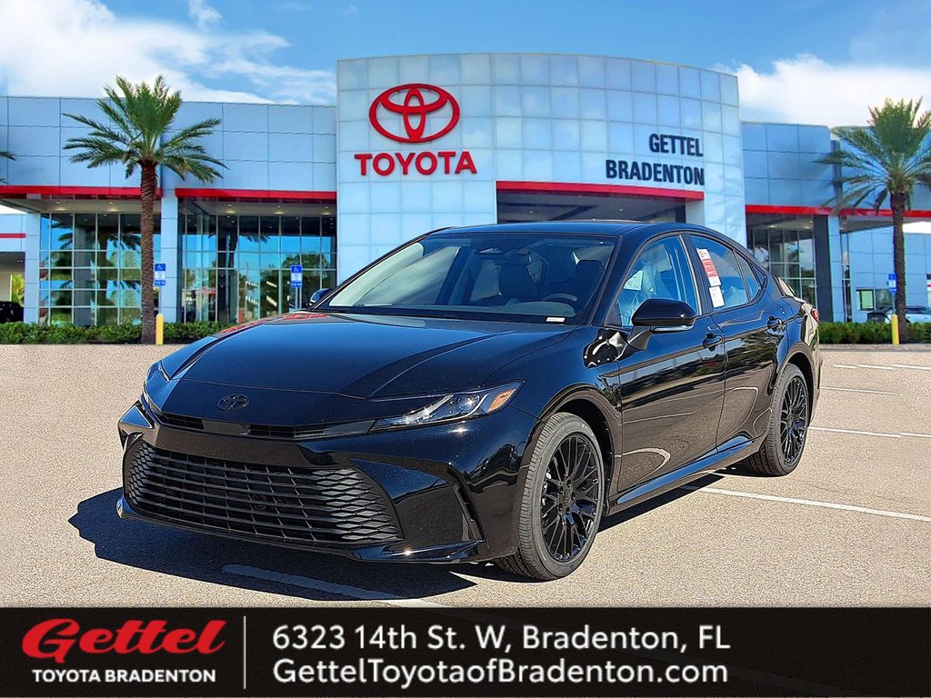 2026 Toyota Camry LE's photo