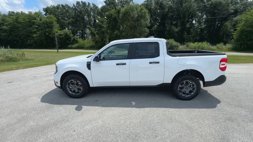 2025 Ford Maverick XLT photo 4