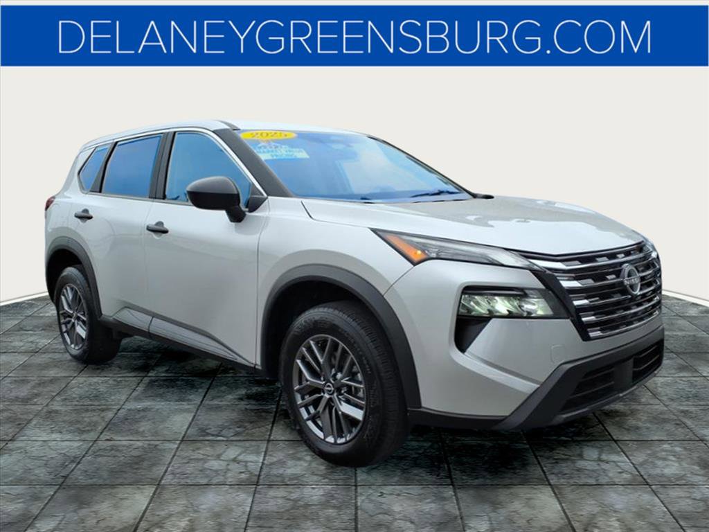 2025 Nissan Rogue S's photo