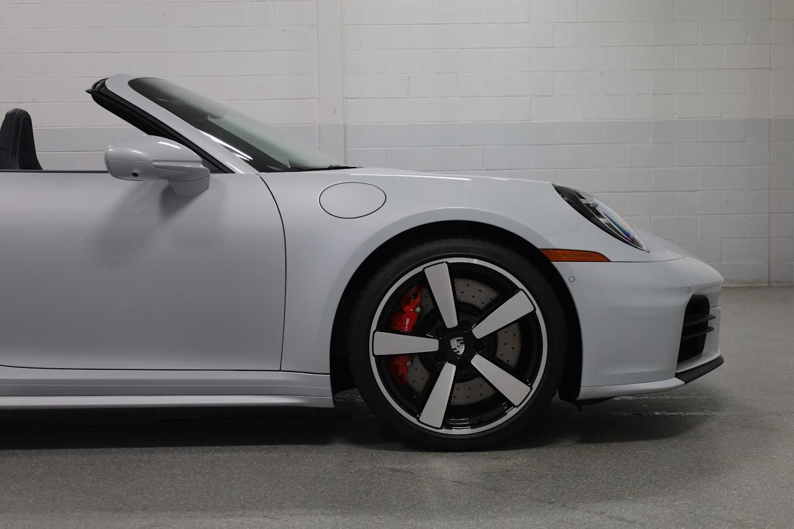 2025 Porsche 911 S photo 11
