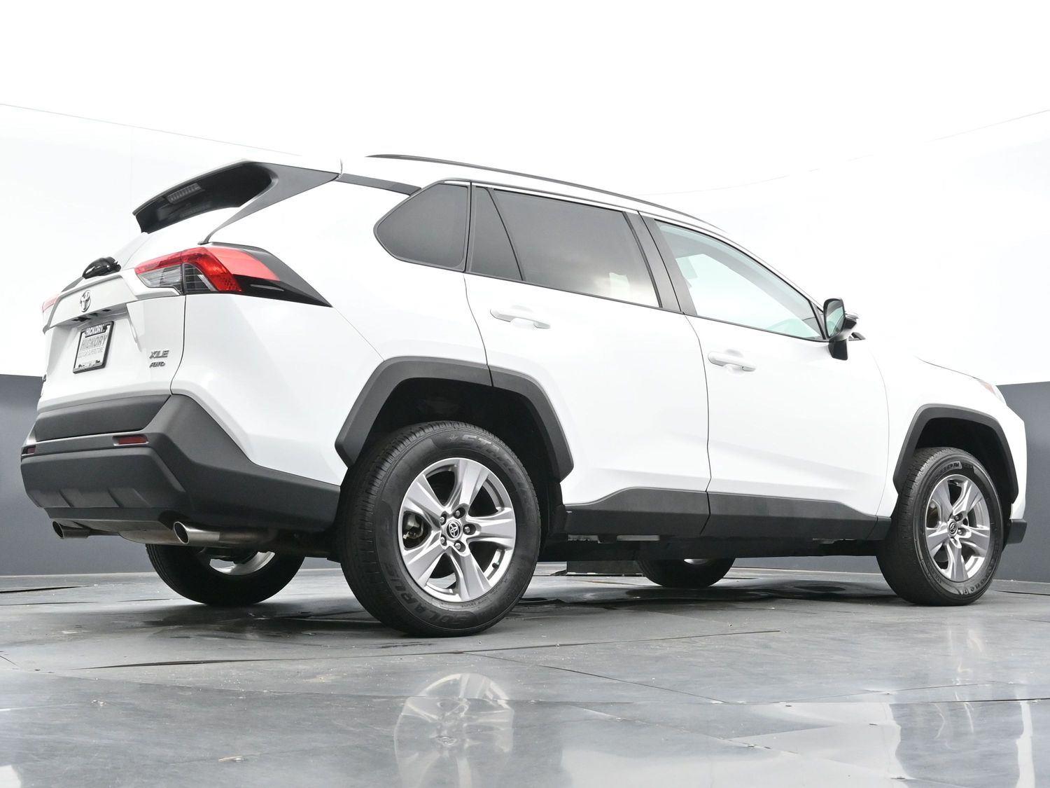 2023 Toyota RAV4 XLE photo 44