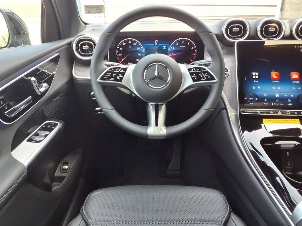 2025 Mercedes Benz GLC 300 4MATIC photo 11