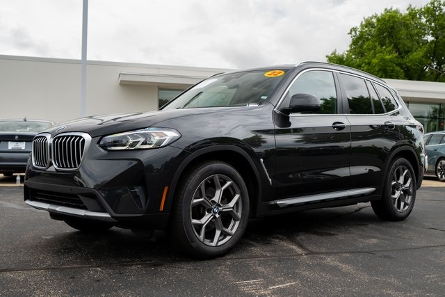 Certified Used 2022 Dark Graphite Metallic BMW xDrive30i image 1