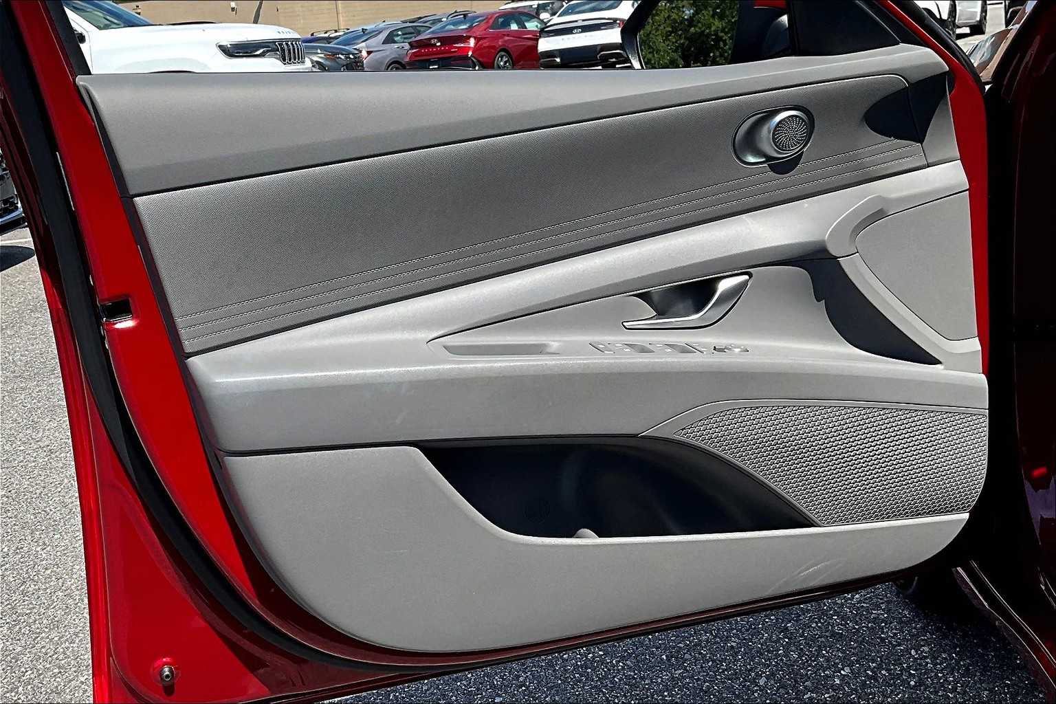 2024 Hyundai Elantra SEL photo 20