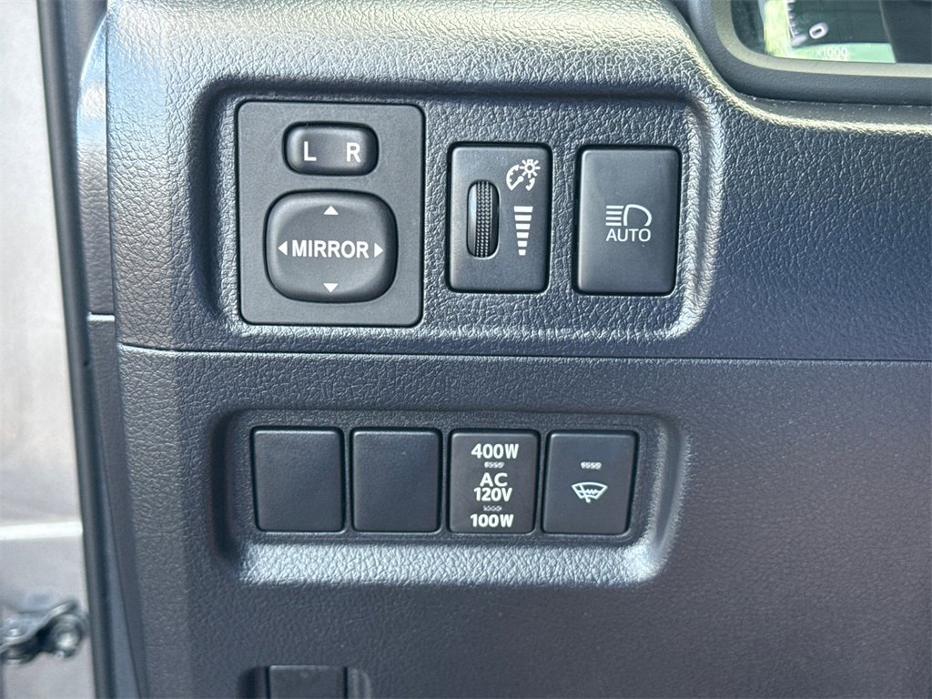 2023 Toyota 4Runner TRD Off-Road photo 17