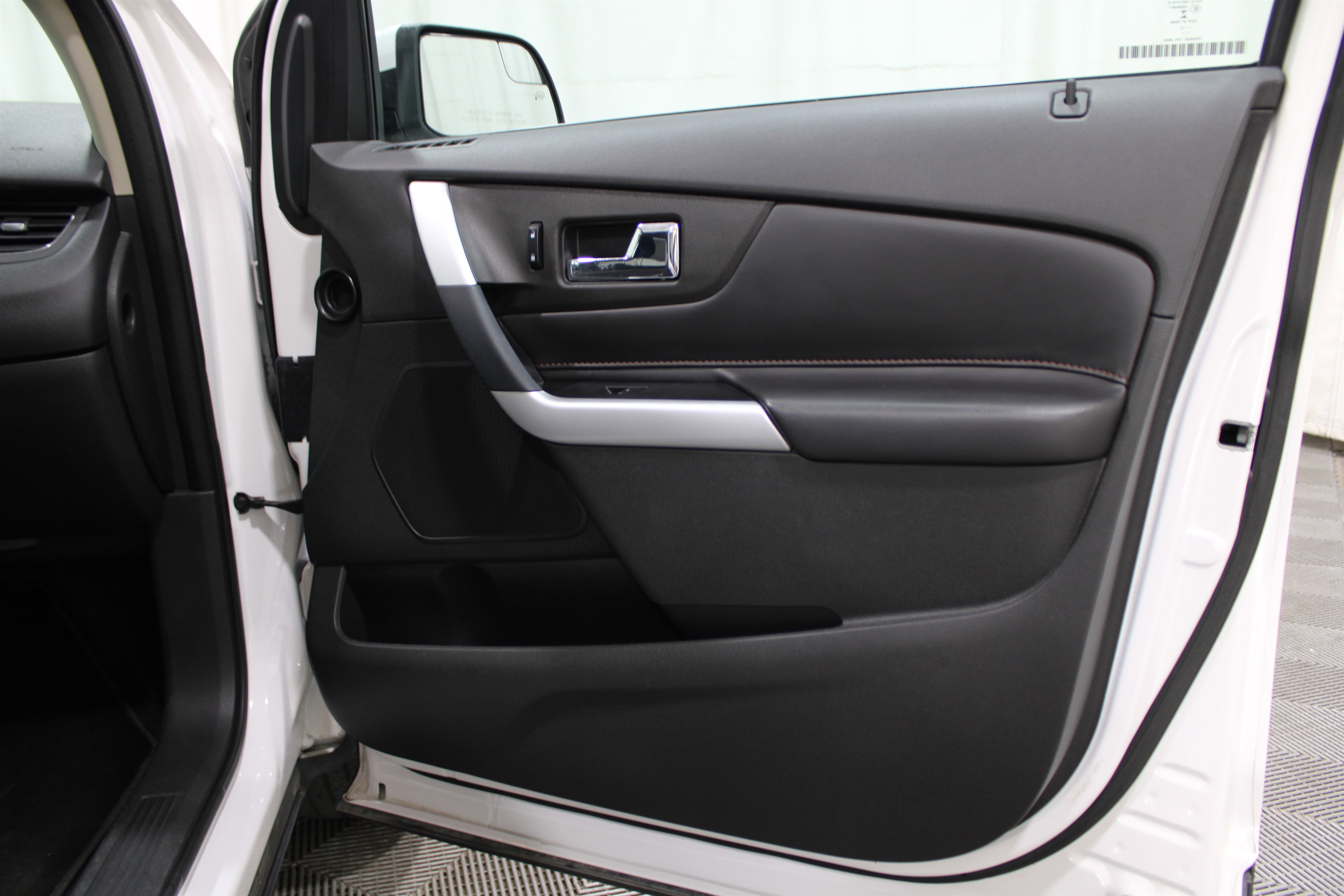 2013 Ford Edge SEL photo 14