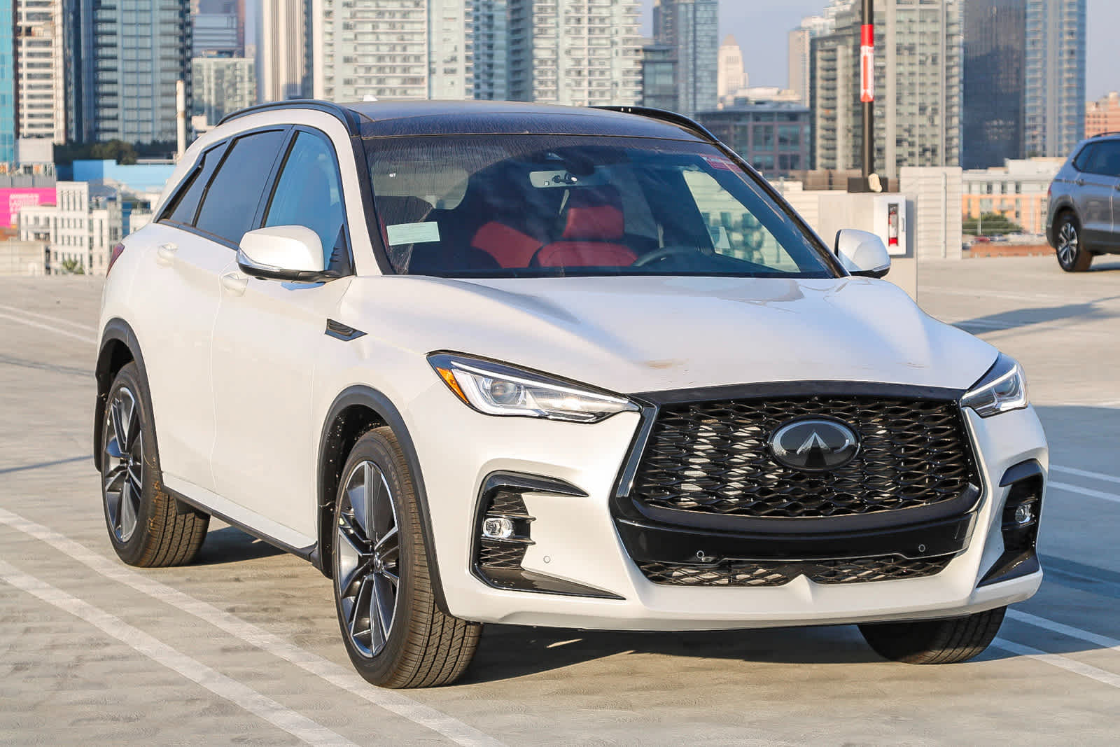 2025 Infiniti QX50 SPORT AWD photo 3