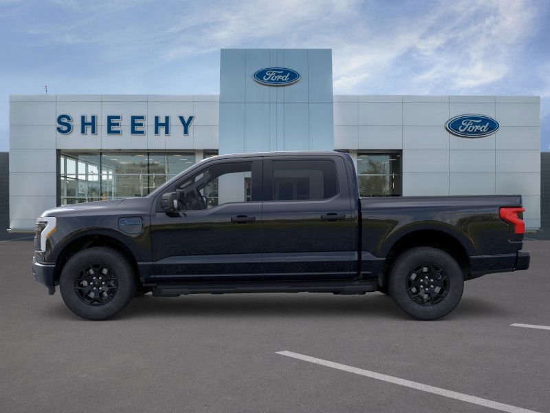 2025 Ford F-150 Lightning XLT photo 5