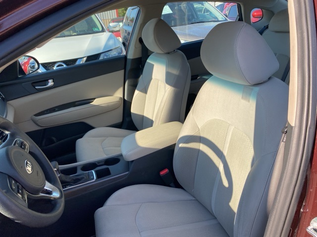 2016 Kia Optima LX photo 10
