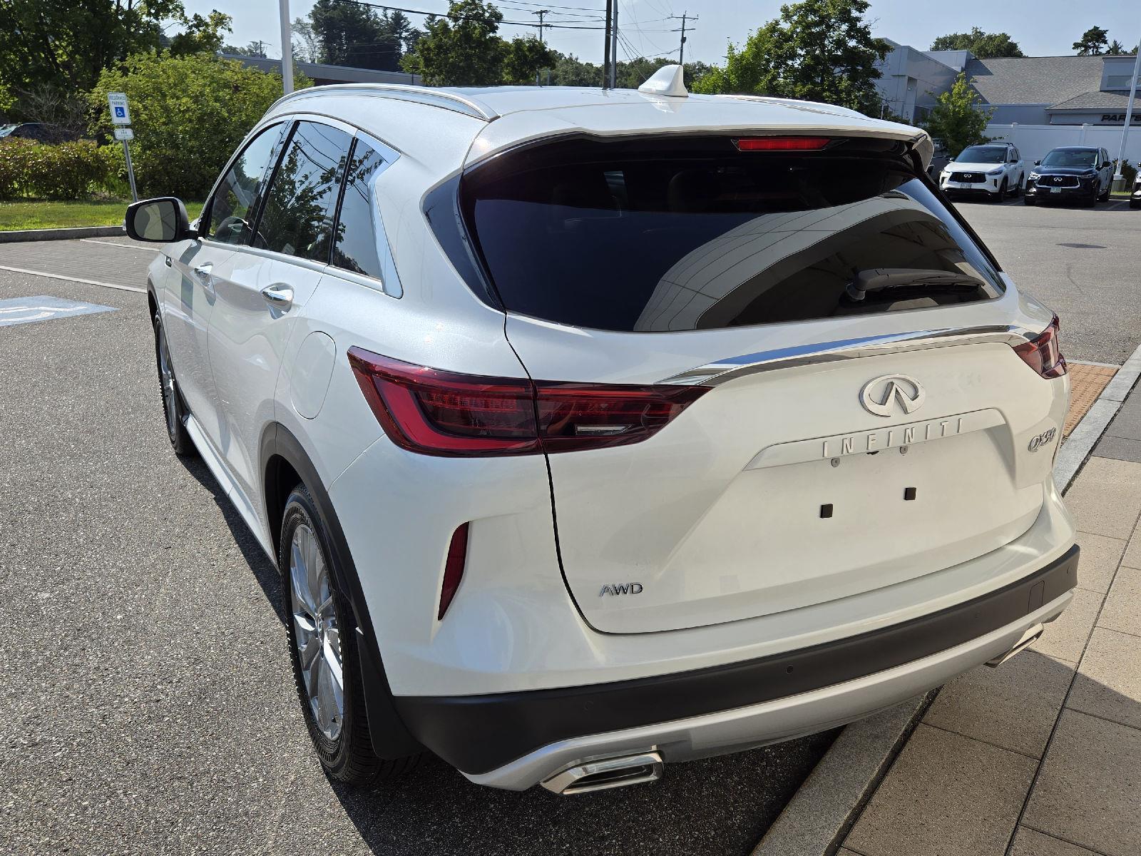 2025 Infiniti QX50 Luxe AWD photo 12