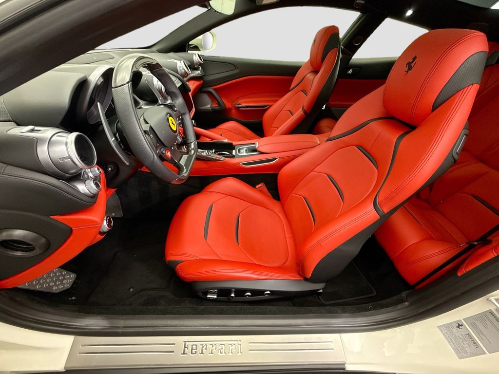 2020 Ferrari GTC4Lusso photo 16