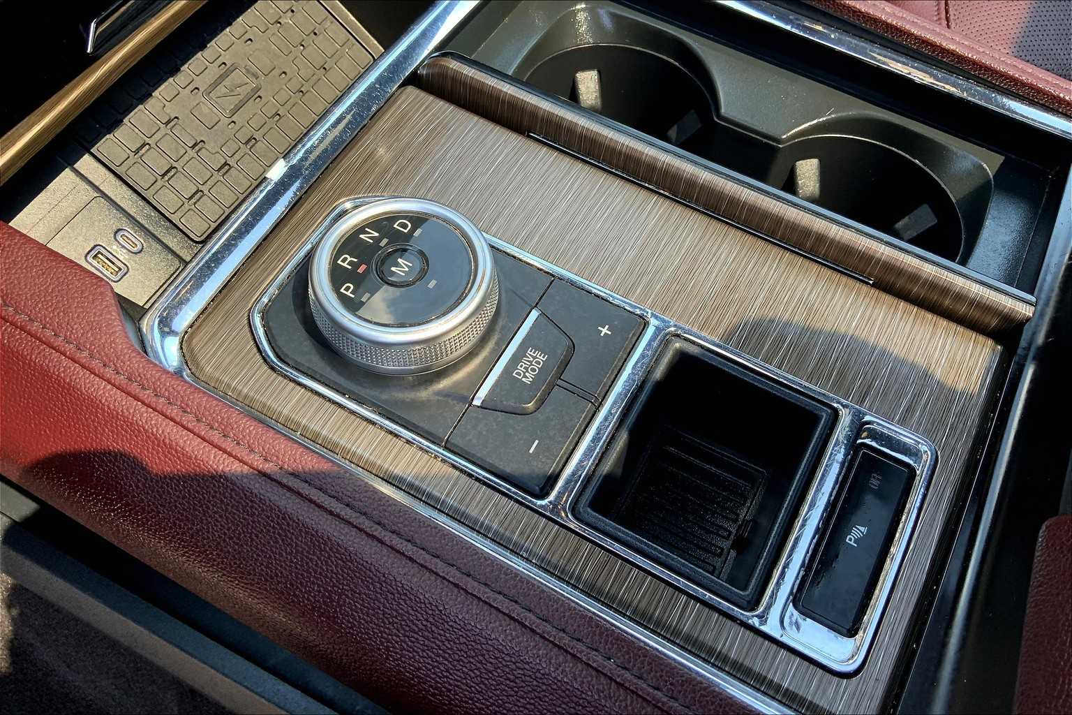 2023 Ford Expedition Limited photo 33
