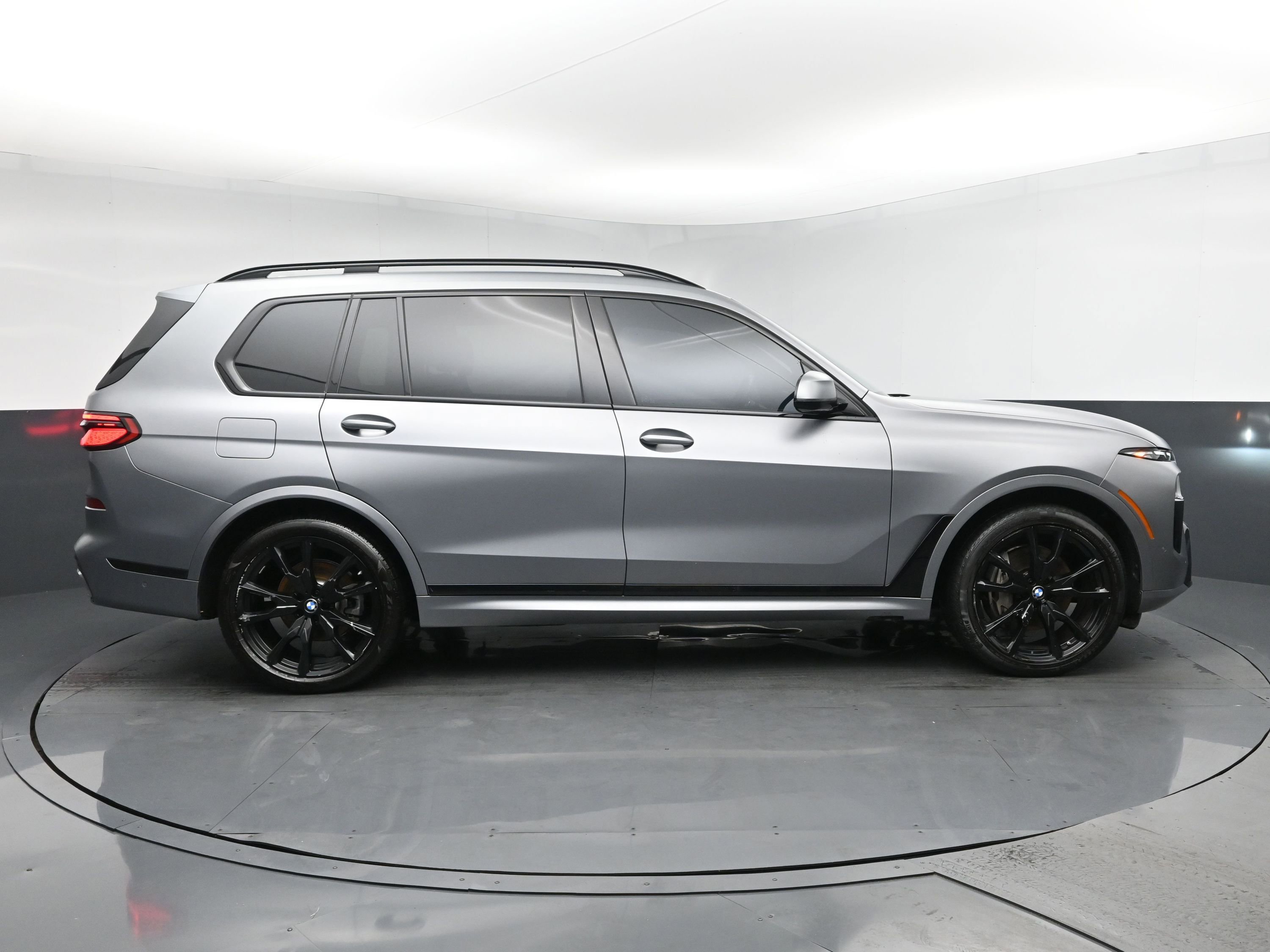 2023 Bmw X7 xDrive40i photo 3