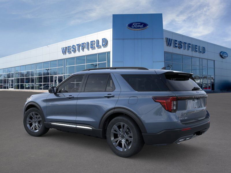 2025 Ford Explorer photo 3