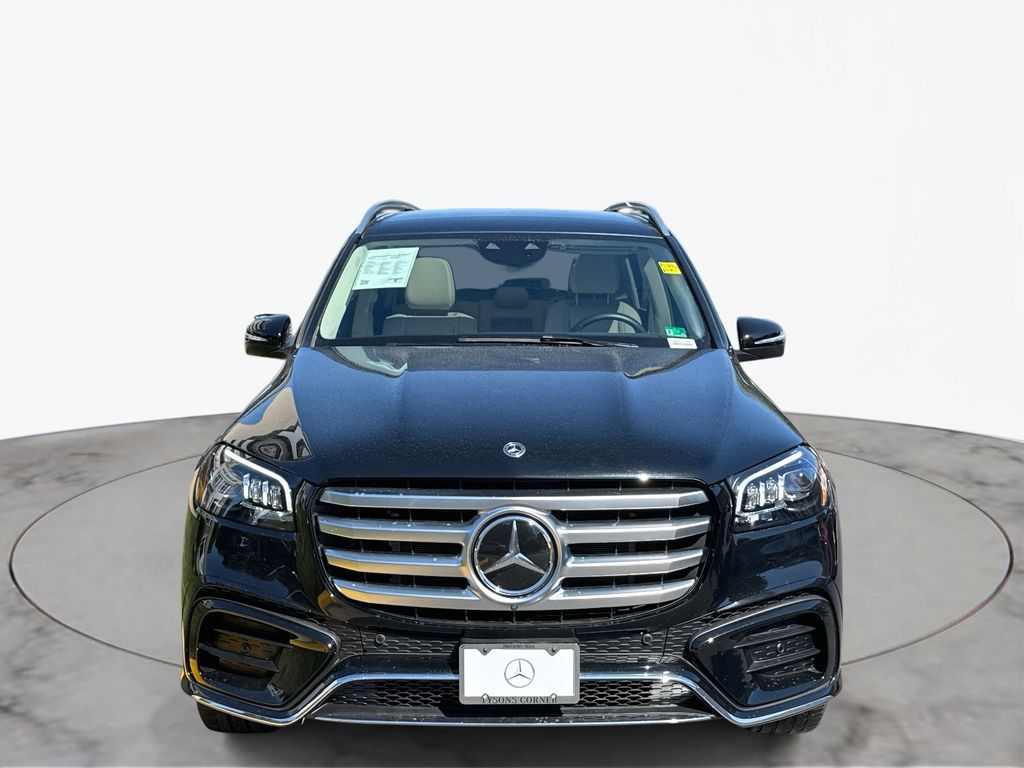2024 Mercedes Benz GLS 450 4MATIC photo 3
