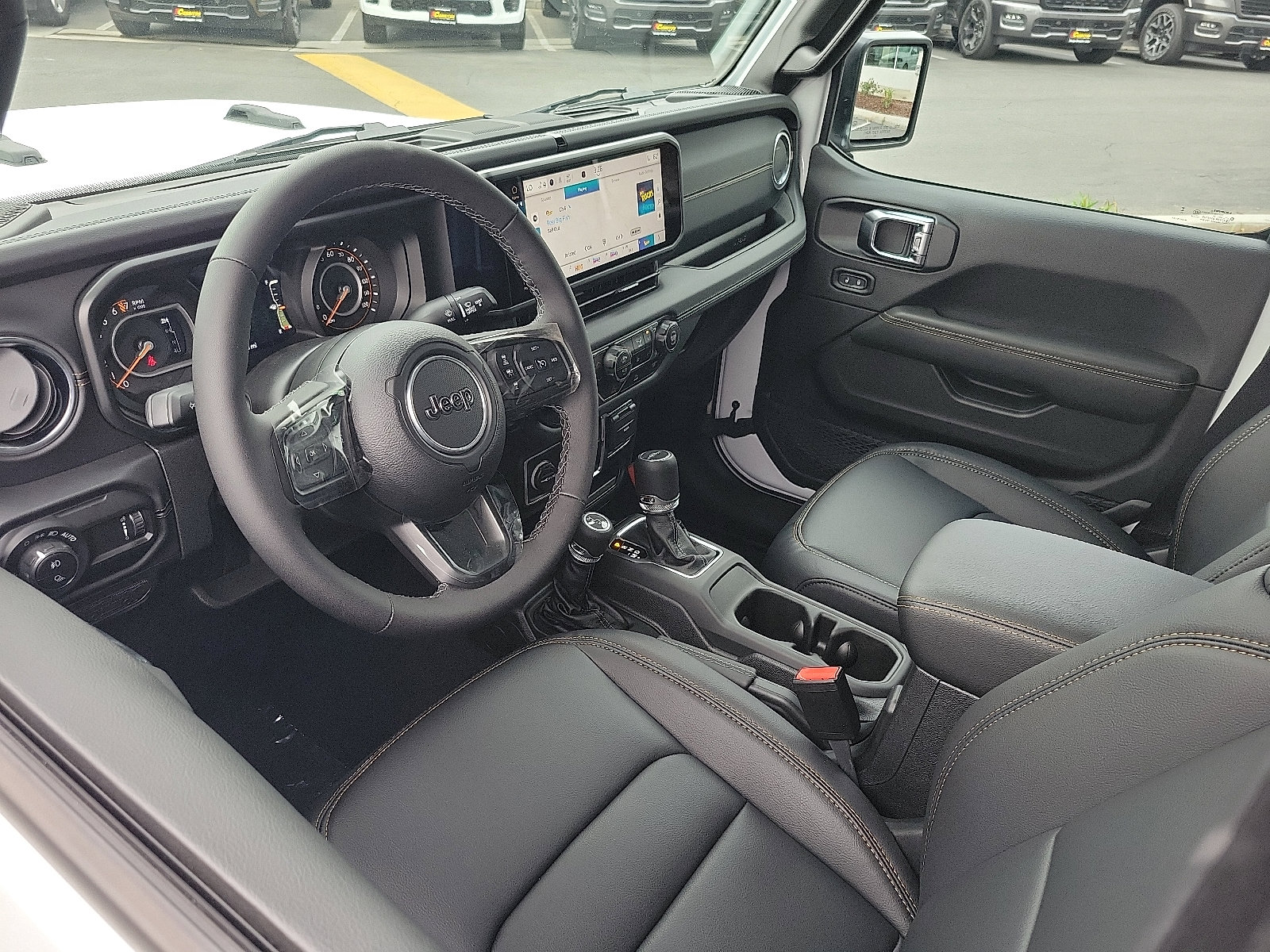 2025 Jeep Gladiator Sport photo 3