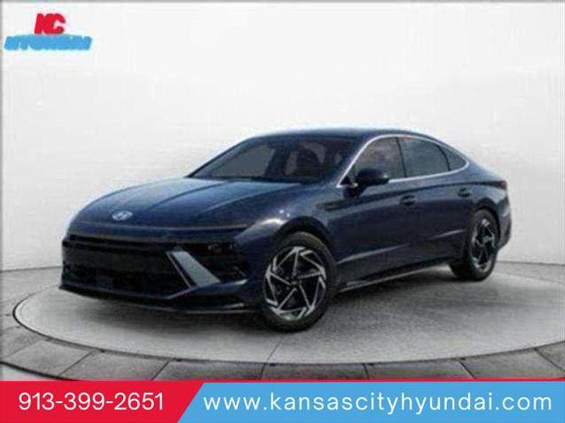2026 Hyundai Sonata SEL's photo