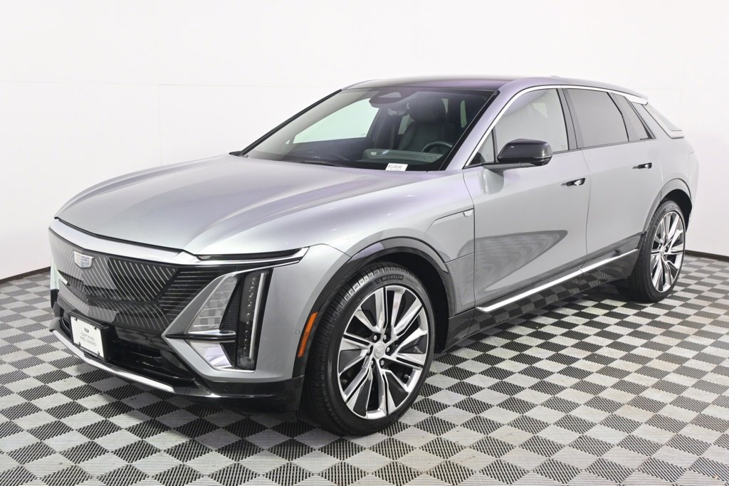 Certified 2024 Cadillac LYRIQ Luxury 3 with VIN 1GYKPSRL3RZ139149 for sale in Minneapolis, Minnesota