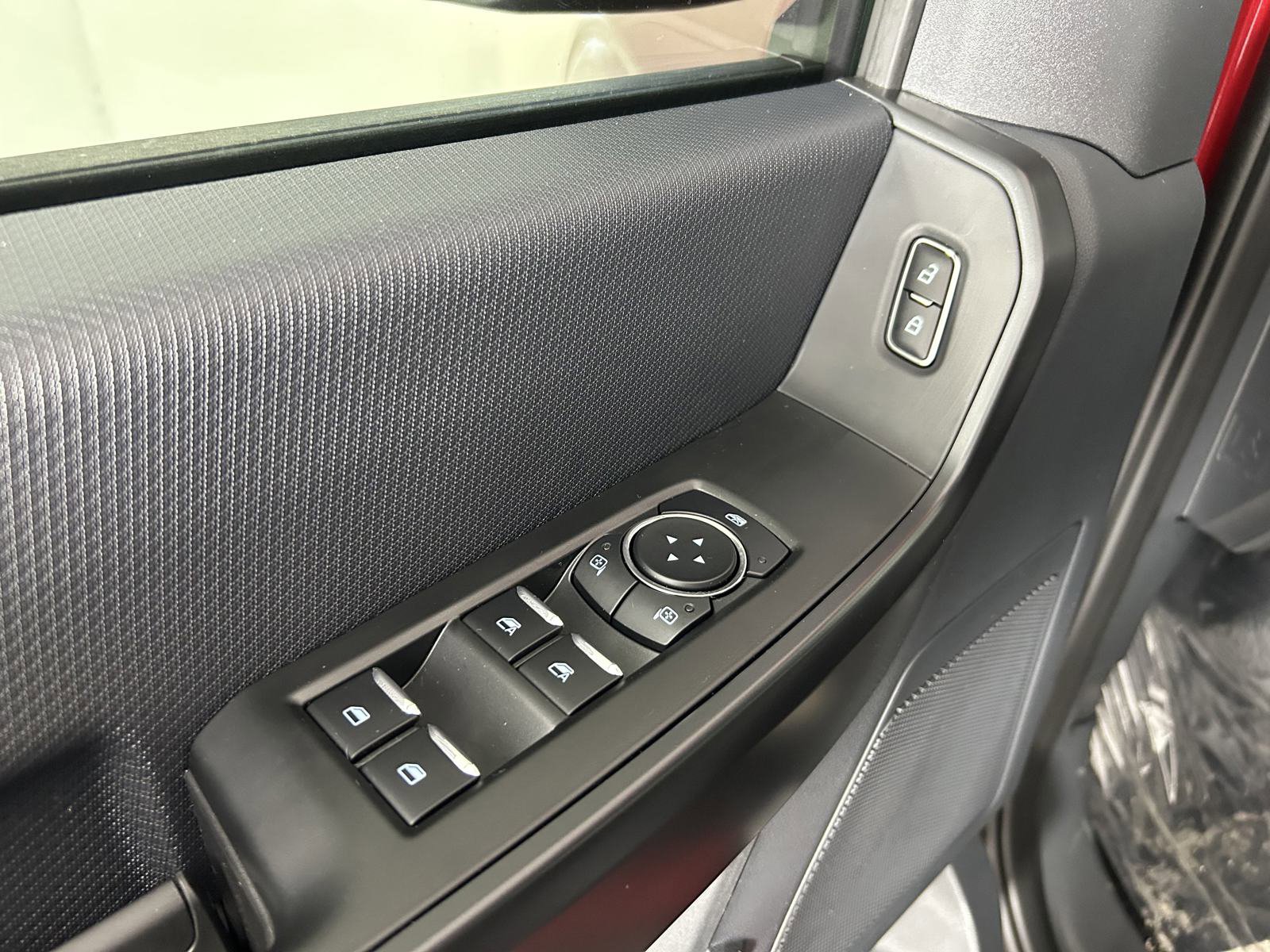 2025 Ford F-150 STX photo 16