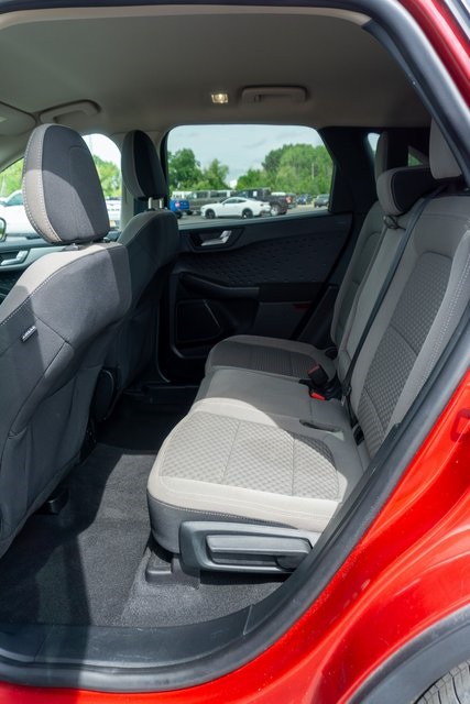 2020 Ford Escape SE photo 9