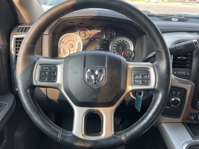 2016 Ram 2500 Laramie photo 14