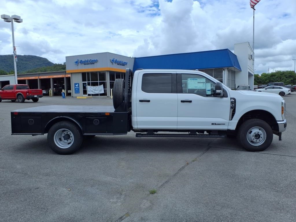 2024 Ford F-350 photo 15