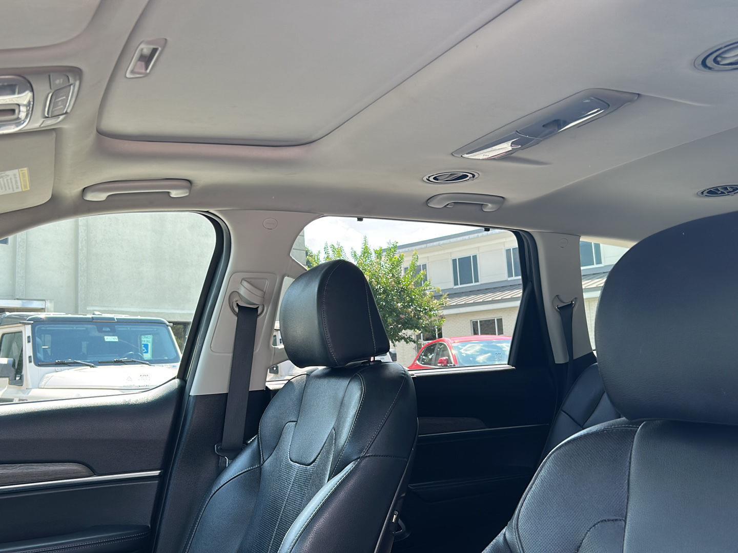 2022 Kia Telluride EX photo 12