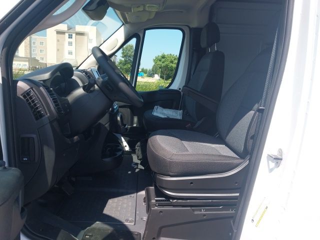 2025 Ram ProMaster 2500 photo 3