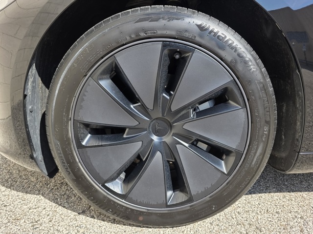 2024 Tesla Model 3 photo 19